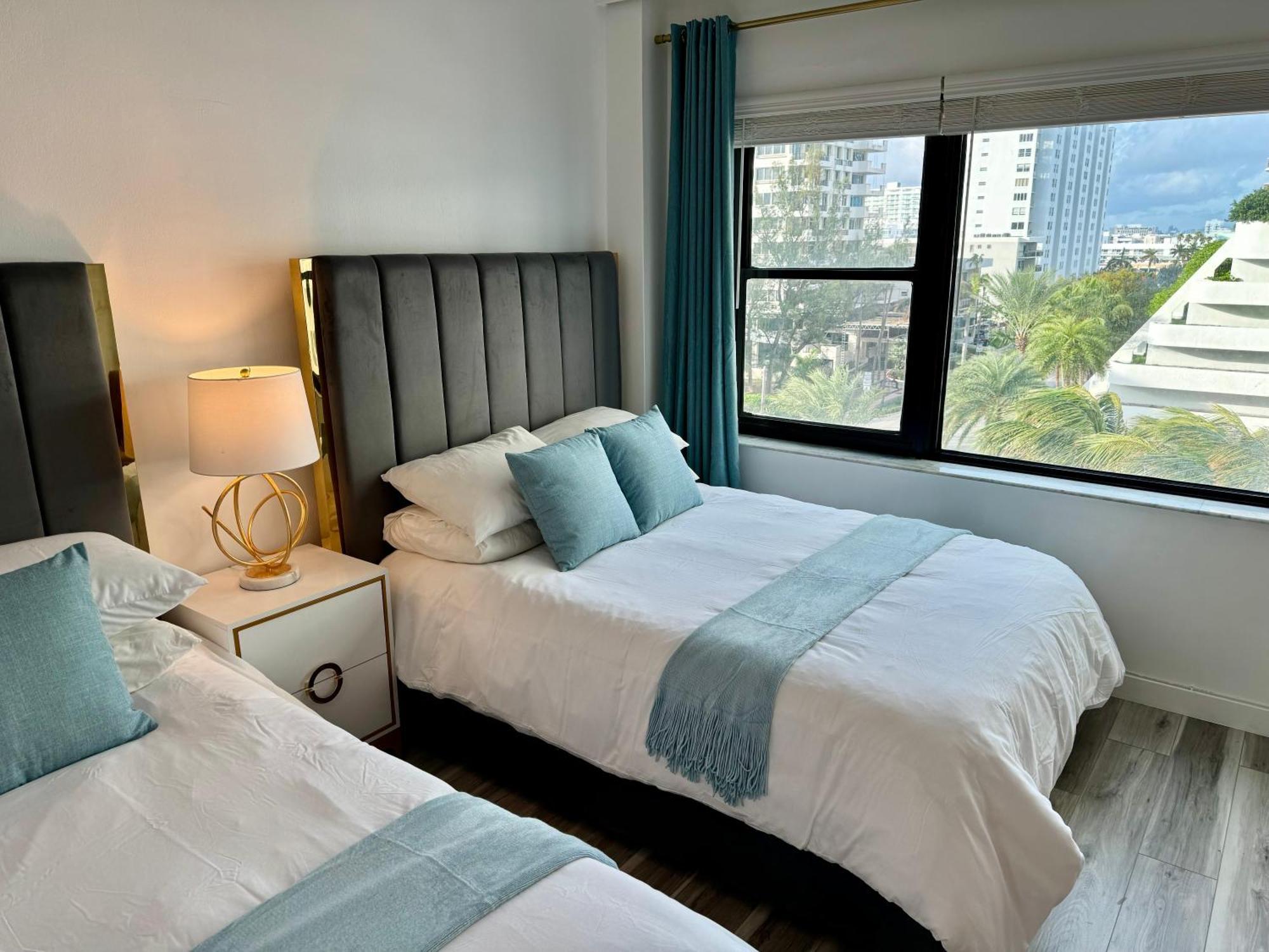 Directly On The Beach With Pool & Parking ميامي بيتش المظهر الخارجي الصورة