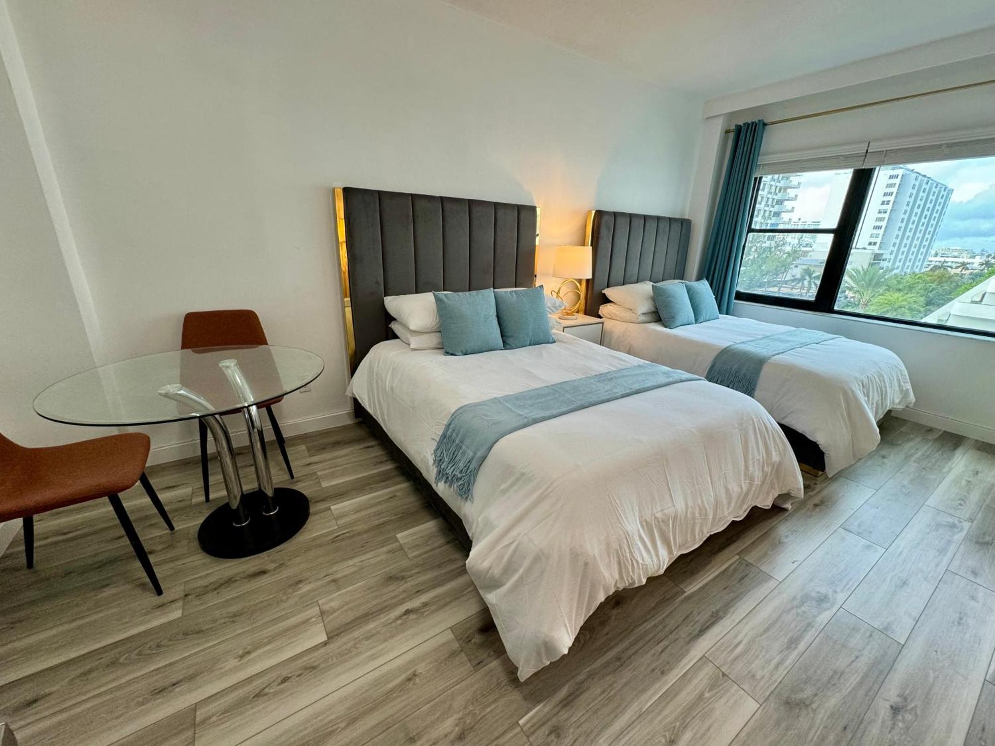 Directly On The Beach With Pool & Parking ميامي بيتش المظهر الخارجي الصورة